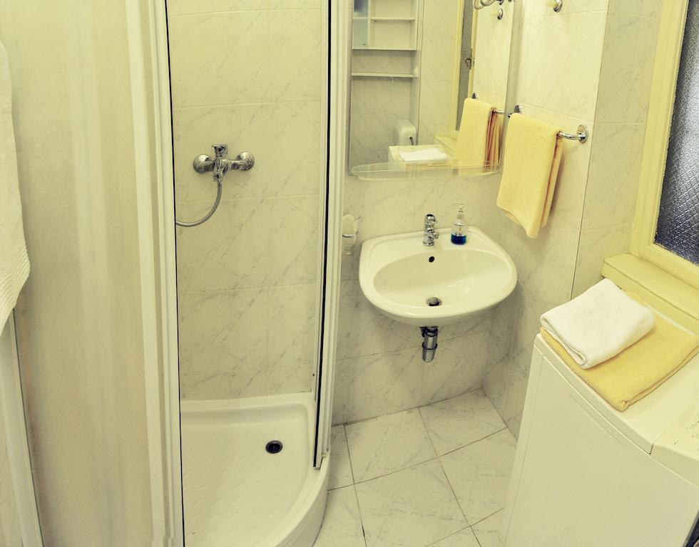 Apartment Sonata Split Room photo